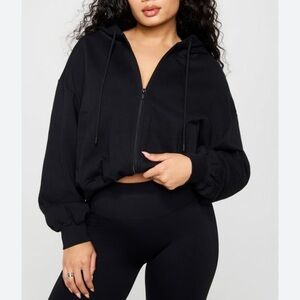 FABLETICS WOMENS FULL ZIP SEMI CROPPED HOODIE SWEATSHIRT BLACK SMALL